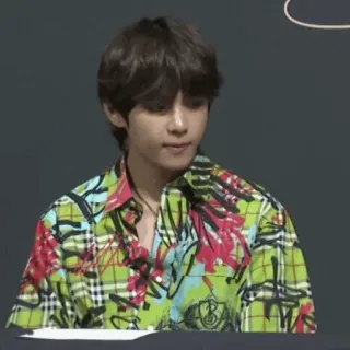 ❄️ V orang, pria, penyanyi, k-pop, BTS, selebriti, kaos whatsapp sticker