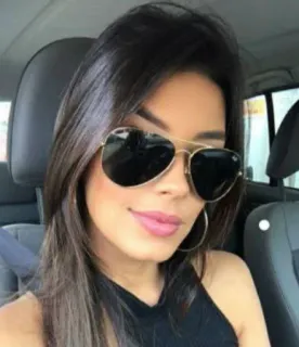 🌱 femme, lunettes de soleil, portrait, beauté, mode, fille, brune whatsapp sticker