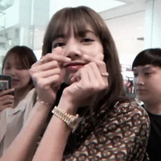 💗 Lisa kpop, singer, celebrity, finger heart, asian, female, woman whatsapp sticker