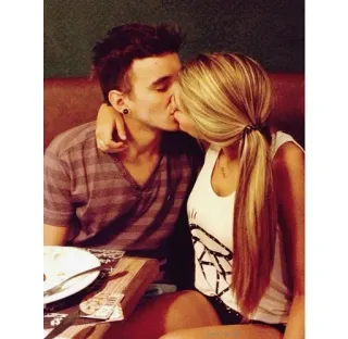 😘 couple, kissing, love, romance, affection, relationship, young adults telegram sticker