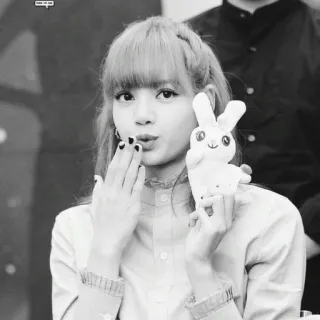 🖤 Lisa Kpop, ca sĩ, Lisa, Blackpink, thần tượng, phụ nữ, thỏ telegram sticker