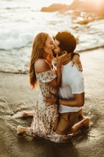 💖 pareja, playa, beso, romance, amor, océano telegram sticker
