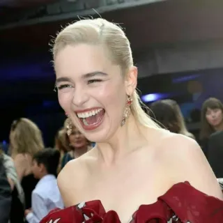 😂 Emilia Clarke célébrité, actrice, Emilia Clarke, portrait, cheveux blonds, souriant whatsapp sticker