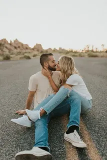 💖 pareja, amor, carretera, romance, beso, cariño telegram sticker