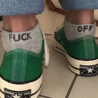 🚬 FUCK OFF 靴, スニーカー, 下品, 悪態, 靴下 telegram sticker