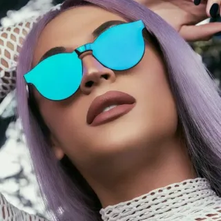 😎 mulher, óculos de sol, moda, cabelo roxo, pessoa whatsapp sticker