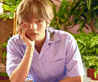 😑 V kpop, idol, cantante, v, bts telegram sticker