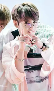 💜 Jungkook kpop, นักร้อง, ไอดอล, ผู้ชาย, แฟชั่น whatsapp sticker
