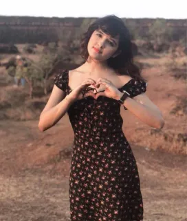 ❤️ woman, dress, heart, smile, pose, outdoors, portrait telegram sticker
