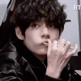 ✨ BT personne, homme, cheveux noirs, bâton, visage telegram sticker