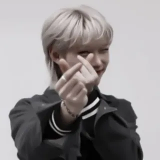 🍩 K-Pop, coração, coração com os dedos, coreano, idol, Felix telegram sticker