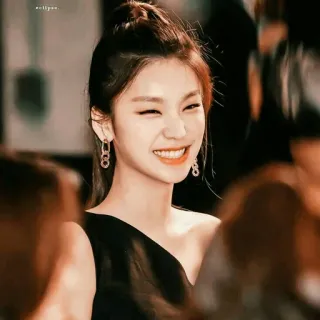 🌸 femme, sourire, portrait, coréenne, asiatique telegram sticker