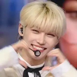 🌟 Felix kpop, stray kids, felix, 偶像, 爱心, 歌手 whatsapp sticker