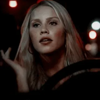 🗽 Rebekah Mikaelson The Vampire Diaries bionda, donna, guidare, notte, serie tv, vampiro, teen drama telegram sticker