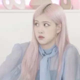 ❓ Rose Rose, Kpop, singer, pink hair, celebrity, person telegram sticker