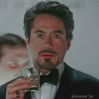 😳 Tony Stark robert downey jr, iron man, marvel, bebiendo, cóctel, fiesta whatsapp sticker