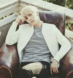 😕 Kim Jonghyun ImSORRY-KIM JONGHYUN kpop, sänger, idol, porträt, promi, mode whatsapp sticker