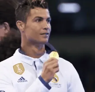 🥇 Cristiano Ronaldo футбол, спорт, футбол, спортсмен, Роналду, Реал Мадрид, победитель, медаль whatsapp sticker