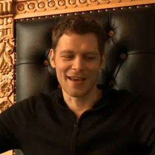 📰 Klaus Mikaelson The Vampire Diaries série télé, vampire, série, personnage, vampire diaries, klaus, klaus mikaelson telegram sticker