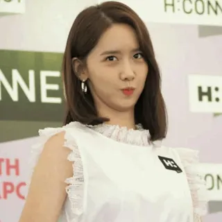 🕊 Yoona Yoona, atriz, coreana, cantora, idol, beleza, garota whatsapp sticker