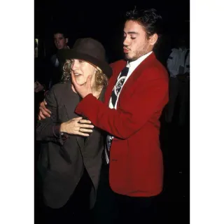 😘 Robert Downey Jr., Meg Ryan, célébrités, photo, tapis rouge, événement whatsapp sticker