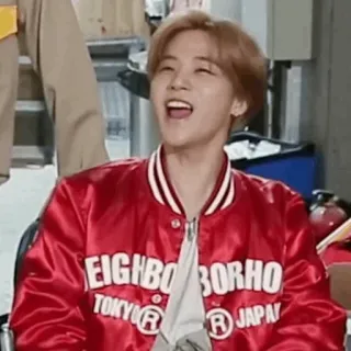 😂 EIGHBO BORHO giacca, moda, sorriso, ridere, ritratto, uomo whatsapp sticker