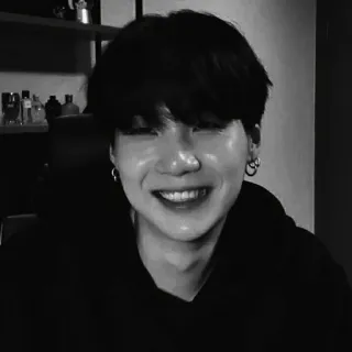 🌟 Suga Suga, BTS, K-Pop, muzyk, piosenkarz, uśmiech telegram sticker