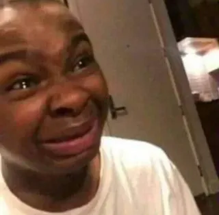 😭 b9dad3ea грустный, плачущий, мем, эмоциональный telegram sticker