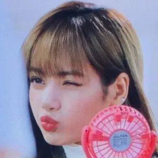 💖 f667ade8 kpop, donna, fan, occhiolino, idolo, bellezza telegram sticker