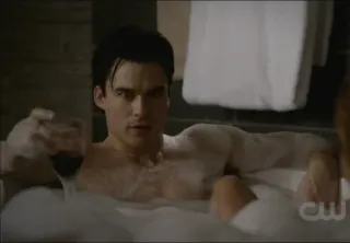 😌 e7ec1148 мужчина, ванна, вино, пузыри, расслабление telegram sticker