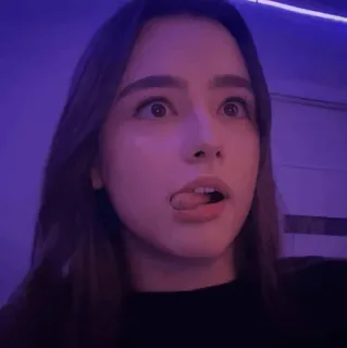 🦋 3fc2a06b ผู้หญิง, คน, ผู้หญิง, ใบหน้า, ภาพเหมือน, ดวงตา telegram sticker