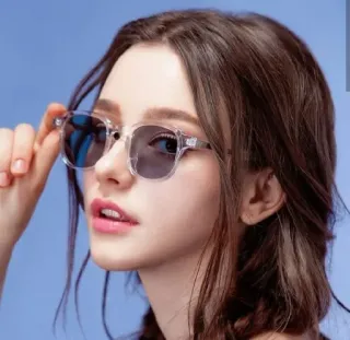 🦋 d0b04291 แว่นกันแดด, ผู้หญิง, แฟชั่น, ภาพเหมือน telegram sticker