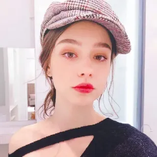 🦋 f92c3b70 ภาพเหมือน, ผู้หญิง, หมวก, แฟชั่น, ความงาม, สไตล์ telegram sticker