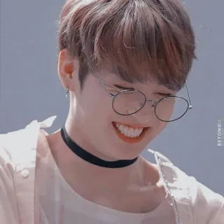 Jungkook BTS by @about_cute_shincha0 .s kang pack 4 whatsapp stickers