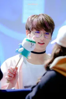 💜 4b85de94 Jungkook kpop, айдол, чонгук, певец, очки, милый telegram sticker