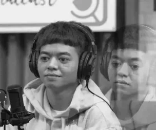 🙂 e267fc94 telegram sticker