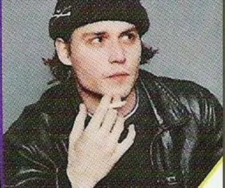 🖖 d8aab2ff man, muts, portret, leren jas, vinger, casual kleding, gezichtsfoto telegram sticker