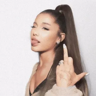 🖕 66f6803a Ariana Grande นักร้อง, นิ้วกลาง, ท่าทาง, คนดัง, ป๊อปสตาร์ telegram sticker