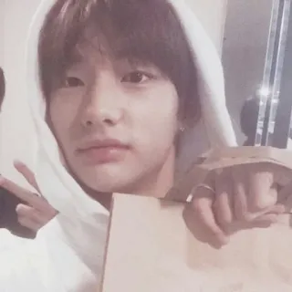 🐨 4990ec63 Селфи, Человек, Худи, Мужчина, Азиат telegram sticker