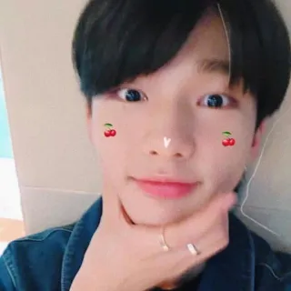 🍒 968535f8 Селфи, Вишня, Милый, Лицо, Улыбка, Человек telegram sticker