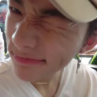 😉 a34cc529 kim.gatedr человек, азиат, лицо, выражение, портрет, крупный план telegram sticker