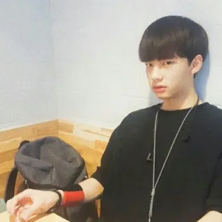 🙄 bbb5a190 telegram sticker