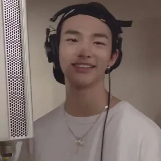 🎧 df920c2a telegram sticker