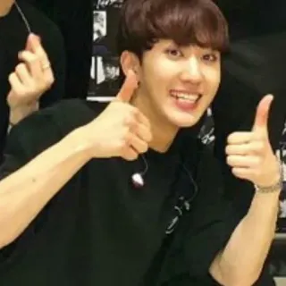 👍 5fb1d112 Thích, Người, Tích cực, Đàn ông, Hạnh phúc telegram sticker