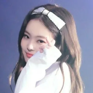 ❤️ a7cc3bd7 mujer, diadema, coreano, asiático, cantante, celebridad telegram sticker