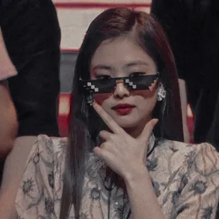 😎 e9fc79b8 persona, gafas de sol, mujer, gafas, celebridad, cool telegram sticker