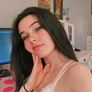 ✨ 8b4798d3 woman, selfie, girl, portrait, young woman, person telegram sticker