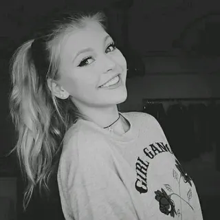 😸 e184af9d GIRL GANG menina, gangue, adolescente, moda, estilo, roupa telegram sticker