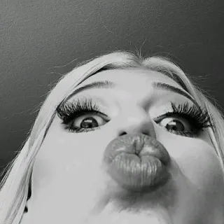 💋 f56b2644 telegram sticker