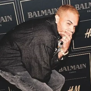🏀 255a1ef7 BALMAIN PARIS moda, lujo, ropa, marca, hombre telegram sticker
